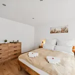 Remo I Altstadtidyll Am 1 - 6 Personen I Ruhig - Balkon - Parkplatz - Nahe Bahnhof Und Autobahn * ويسن