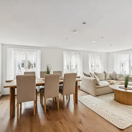 Apartament Remo I Altstadtidyll Am 1 - 6 Personen I Ruhig - Balkon - Parkplatz - Nahe Bahnhof Und Autobahn Weesen