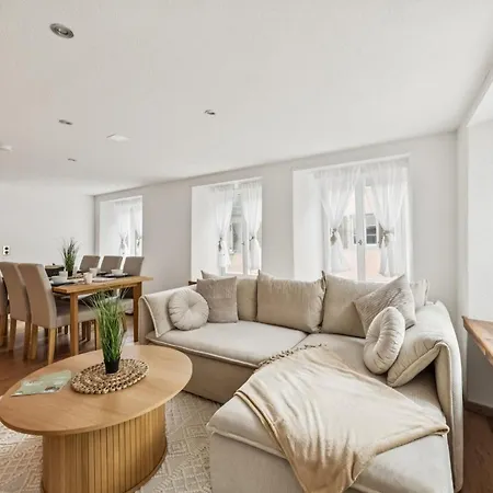 Remo I Altstadtidyll Am 1 - 6 Personen I Ruhig - Balkon - Parkplatz - Nahe Bahnhof Und Autobahn Daire