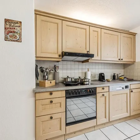 Remo I Altstadtidyll Am 1 - 6 Personen I Ruhig - Balkon - Parkplatz - Nahe Bahnhof Und Autobahn * Weesen