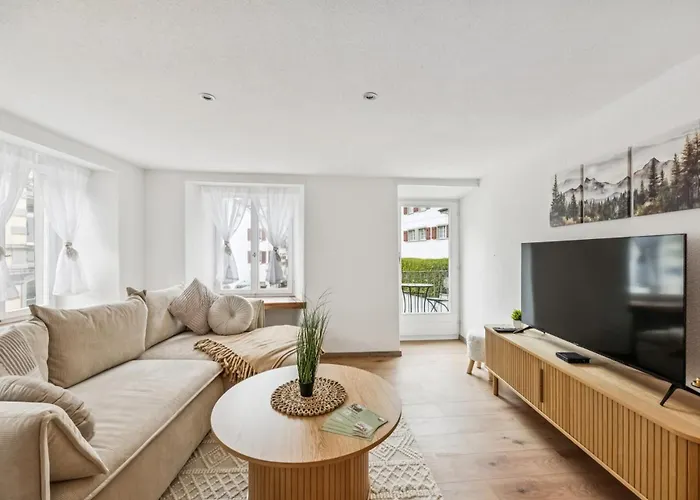 Altstadtidyll Am 1 - 6 Personen I Ruhig - Balkon - Parkplatz - Nahe Bahnhof Und Autobahn * Weesen