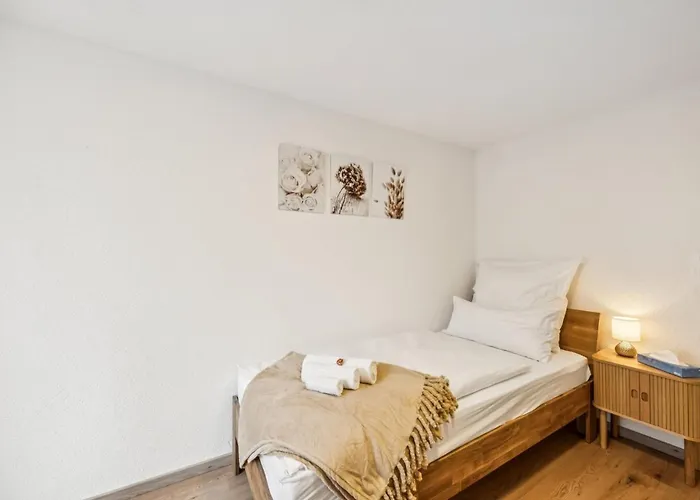 Altstadtidyll Am 1 - 6 Personen I Ruhig - Balkon - Parkplatz - Nahe Bahnhof Und Autobahn Apartment *