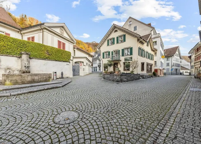 Altstadtidyll Am 1 - 6 Personen I Ruhig - Balkon - Parkplatz - Nahe Bahnhof Und Autobahn Apartment Weesen