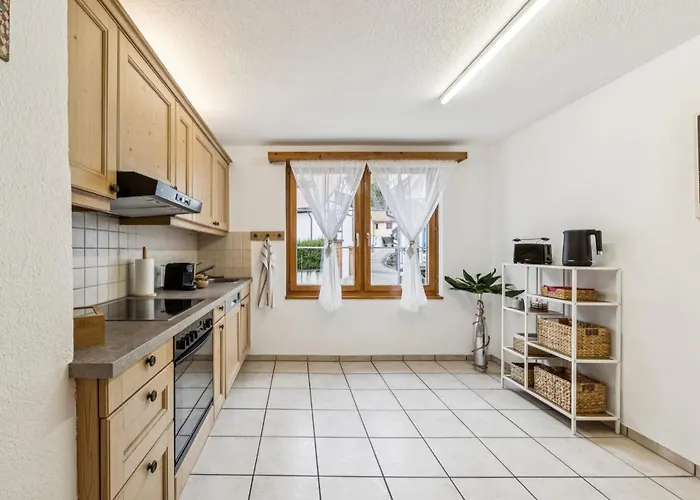 Remo I Altstadtidyll Am 1 - 6 Personen I Ruhig - Balkon - Parkplatz - Nahe Bahnhof Und Autobahn ويسن