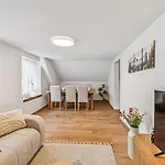 Remo I Altstadtidyll Am 1 - 6 Personen I Ruhig - Balkon - Parkplatz - Nahe Bahnhof Und Autobahn Lejlighed Weesen