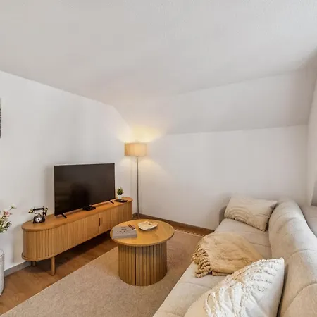 Remo I Altstadtidyll Am 1 - 6 Personen I Ruhig - Balkon - Parkplatz - Nahe Bahnhof Und Autobahn *